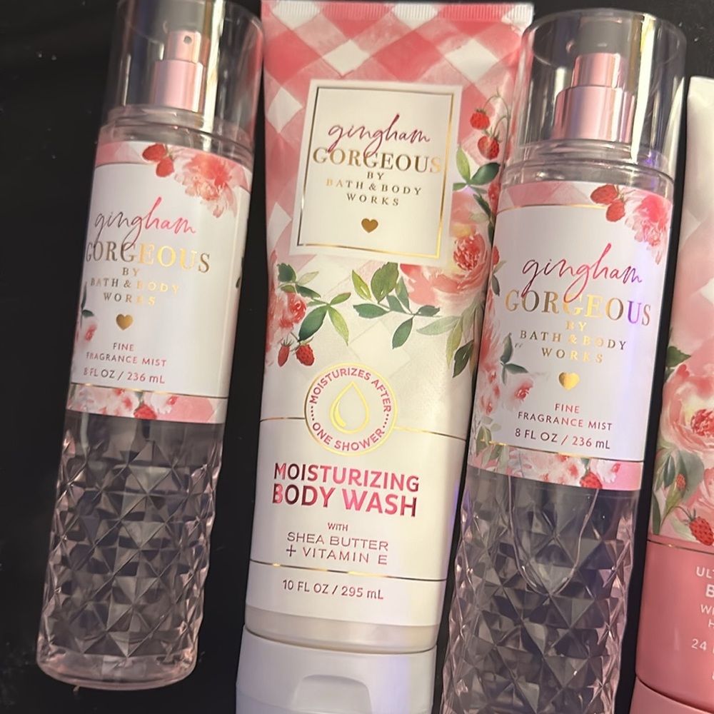 Bath & Body Works Gingham Gorgeous Pink Set